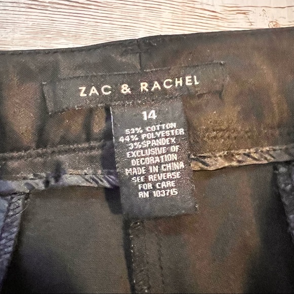 Zac & Rachel shiny capris - Picture 5 of 5